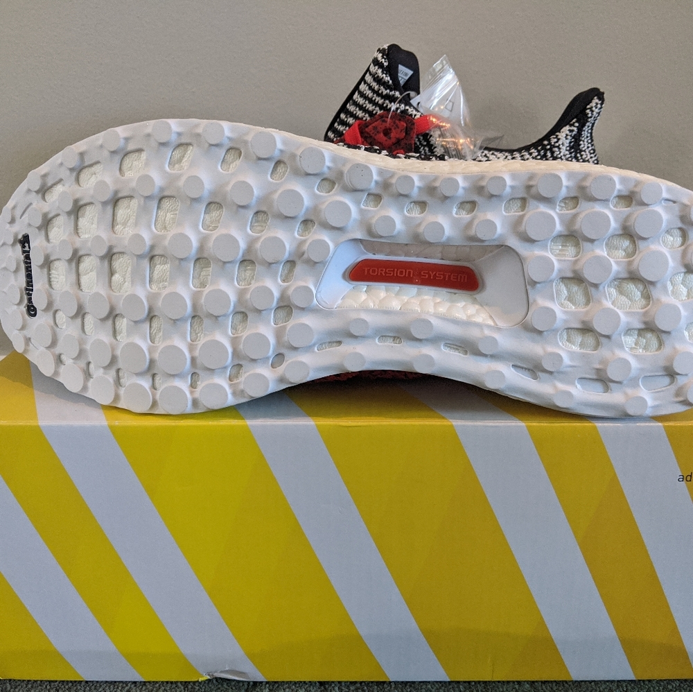 (SOLD) Adidas Ultra boost Missoni Clima "Oreo" - Picture 3 of 5